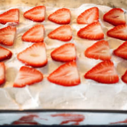 Strawberry Biscoff Icebox Bars